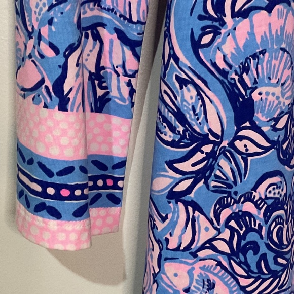 Lilly Pulitzer Waverly Top Size S “ Lapis Lazili Horseshoe Bat” print - Picture 2 of 8